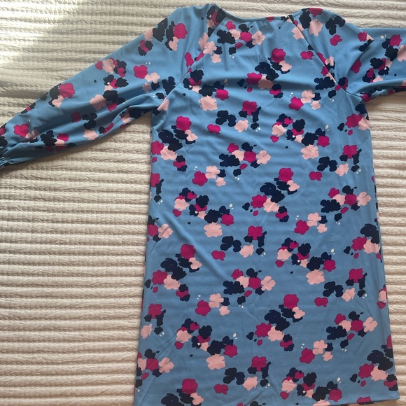 Dress - Picture 7 of 7